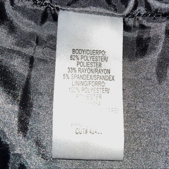 Sandra Darren dress, solid gray with ruffled V-neckline, zipper in back - Picture 9 of 10